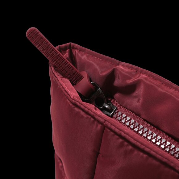 Splits59 Gym tote (BNIB) in burgundy - Picture 4 of 6